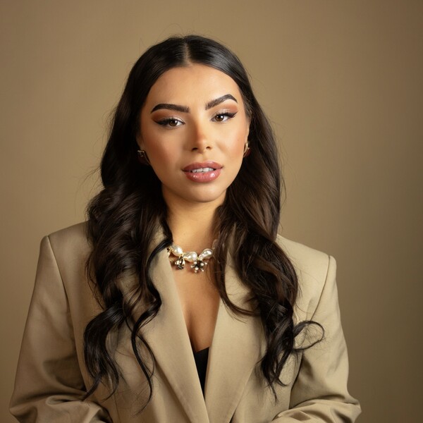 Aysha - Pop Singer